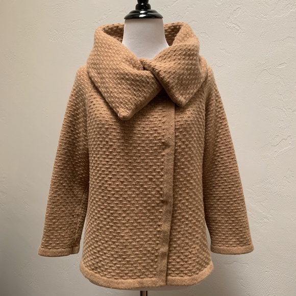 Banana Republic Jackets & Blazers - Banana Republic Italian Wool Cape Sweater Jacket